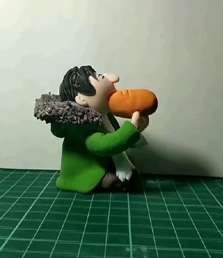 王思聪吃热狗解释是什么?插图1 王思聪吃热狗解释是什么?插图1